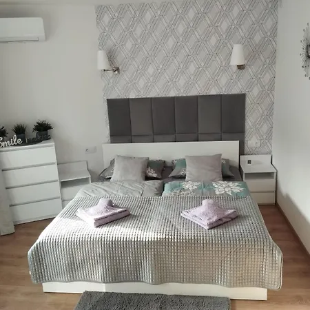 Arya Apartment Kolobrzeg Exterior photo